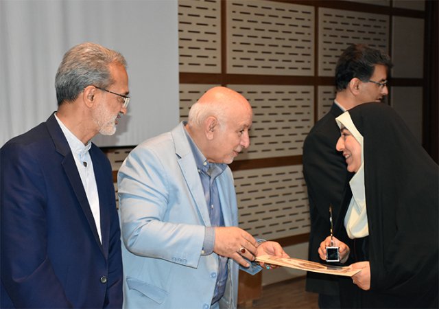 همایش جوانی جمعیت 