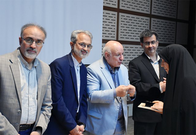 همایش جوانی جمعیت 