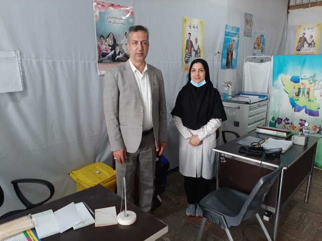 پوستر ایران جوان ، بمان درمراکزبهداشتی درمانی و اماکن شهری