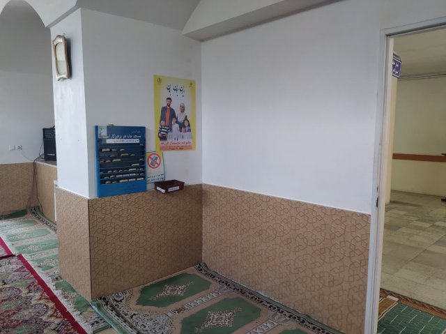 پوستر ایران جوان ، بمان درمراکزبهداشتی درمانی و اماکن شهری