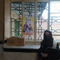 پوستر ایران جوان ، بمان درمراکزبهداشتی درمانی و اماکن شهری