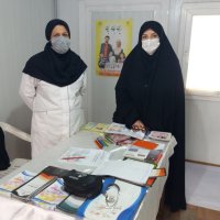پوستر ایران جوان ، بمان درمراکزبهداشتی درمانی و اماکن شهری