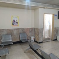 پوستر ایران جوان ، بمان درمراکزبهداشتی درمانی و اماکن شهری