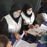 ارائه خدمات بهداشتی و درمانی به زائران پیاده امام رضا(ع) با همکاری بسیج جامعه پزشکی و بیمارستان قائم(عج)