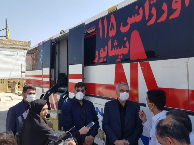بازدید وزیر بهداشت از موکب ها و پایگاه های سلامت مسیر ملک آباد مشهد