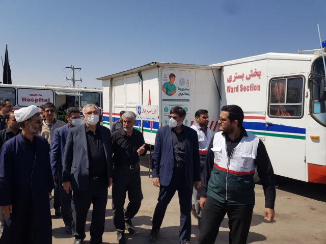 بازدید وزیر بهداشت از موکب ها و پایگاه های سلامت مسیر ملک آباد مشهد