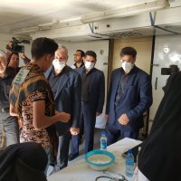بازدید وزیر بهداشت از موکب ها و پایگاه های سلامت مسیر ملک آباد مشهد