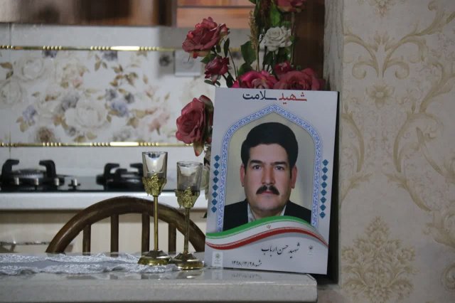 دیدار نوروزی رئیس دانشگاه و مدیر شاهد و ایثار گر با خانواده شهدای سلامت