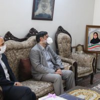 دیدار نوروزی رئیس دانشگاه و مدیر شاهد و ایثار گر با خانواده شهدای سلامت