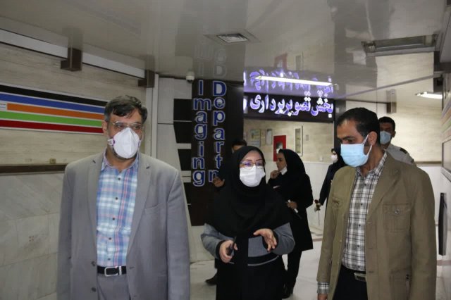 دیدار نوروزی رئیس دانشگاه از بیمارستان طالقانی
