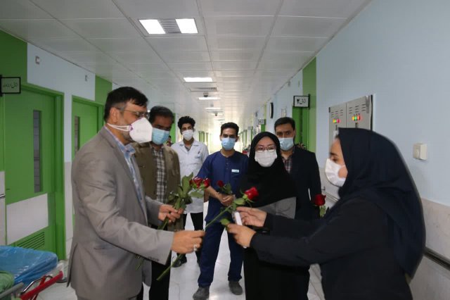 دیدار نوروزی رئیس دانشگاه از بیمارستان طالقانی