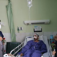 دیدار نوروزی رئیس دانشگاه از بیمارستان طالقانی