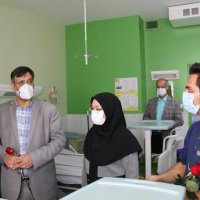 دیدار نوروزی رئیس دانشگاه از بیمارستان طالقانی