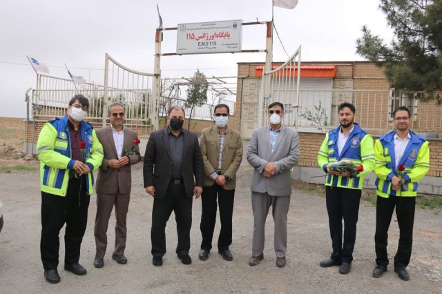 دیدارنوروزی رئیس دانشگاه باکارکنان اورژانس جاده ای