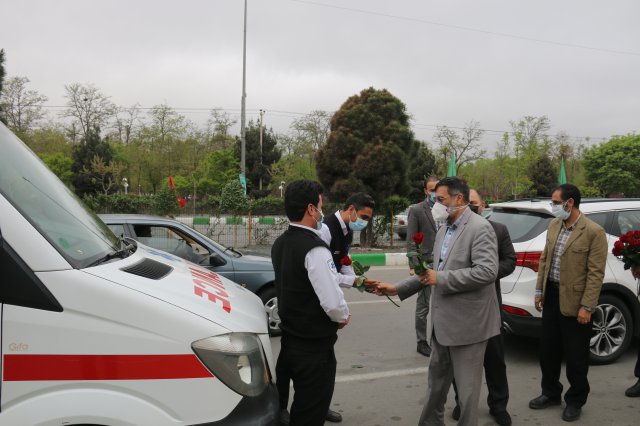 دیدارنوروزی رئیس دانشگاه باکارکنان اورژانس جاده ای