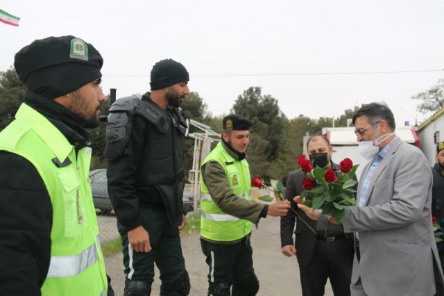 دیدارنوروزی رئیس دانشگاه باکارکنان اورژانس جاده ای
