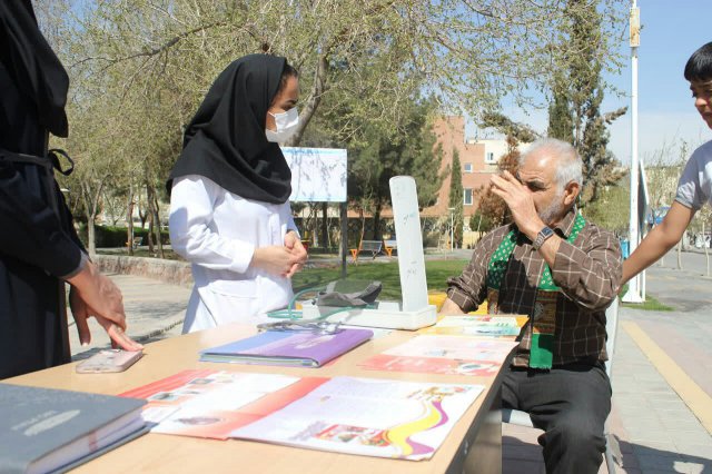 رونمایی از المان قدسنجی در پارک صادقیه