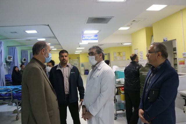 بازدید دکتر وحدتی معاون غذا و دارو از بیمارستان شهید هاشمی نژاد و امام حسین علیه السلام