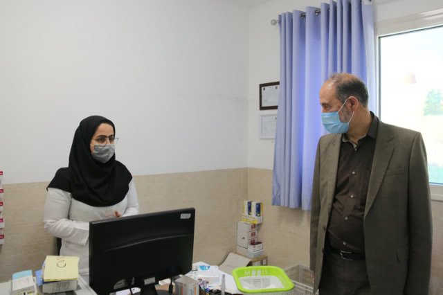بازدید دکتر وحدتی معاون غذا و دارو از بیمارستان شهید هاشمی نژاد و امام حسین علیه السلام