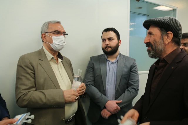 بازدید وزیر بهداشت و رئیس دانشگاه از پارک علم و فناوری سلامت 