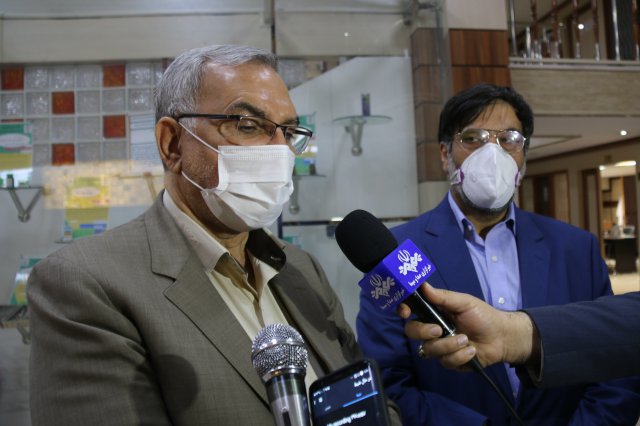 بازدید وزیر بهداشت و رئیس دانشگاه از پارک علم و فناوری سلامت 