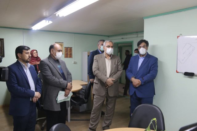 بازدید وزیر بهداشت و رئیس دانشگاه از پارک علم و فناوری سلامت 