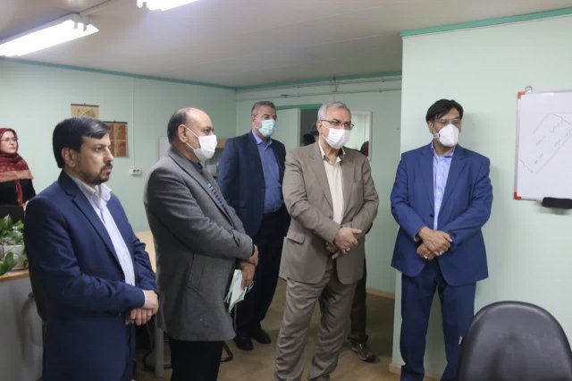 بازدید وزیر بهداشت و رئیس دانشگاه از پارک علم و فناوری سلامت 
