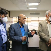 بازدید وزیر بهداشت و رئیس دانشگاه از پارک علم و فناوری سلامت 