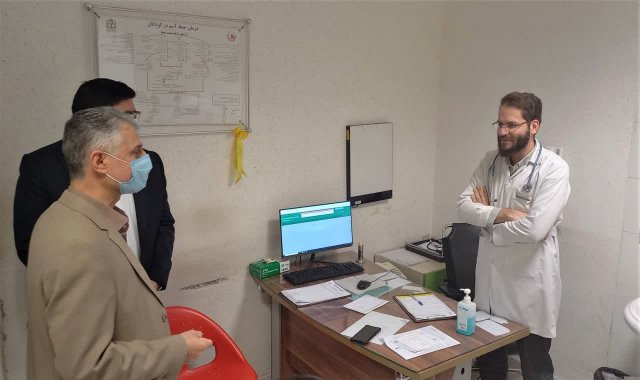 بازدید معاون آموزشی ازمراکزآموزشی پژوهشی و درمانی دانشگاه