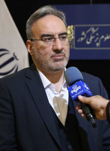 دکتر پدارم پاک آئین رئیس مرکز روابط عمومی و اطلاع رسانی و دستیار رسانه ای وزیر