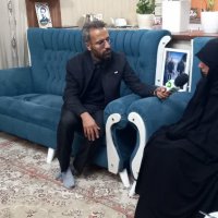 دیدار مسئولان وزارت بهداشت از خانواده شهید حسین زینال زاده